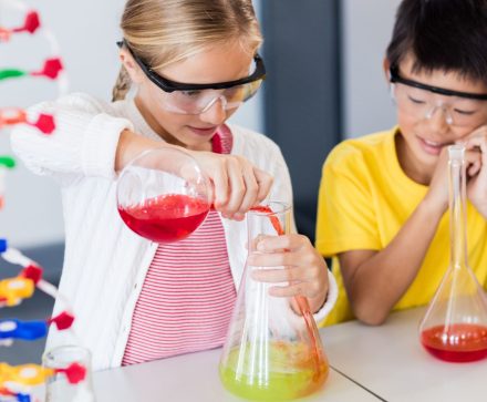 Celebramos el ‘Día de la Mujer y la Niña en la Ciencia’ con un 30% de descuento en las calculadoras de las tres nuevas ‘Women in Science’